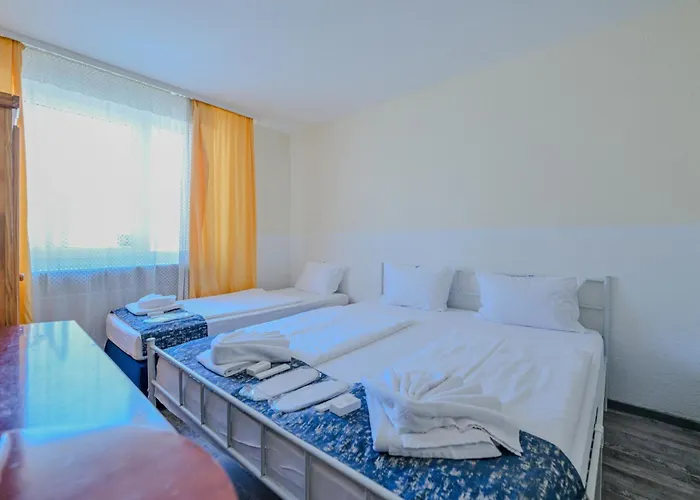 Muenchner Hof - Frankfurt Otel 3*