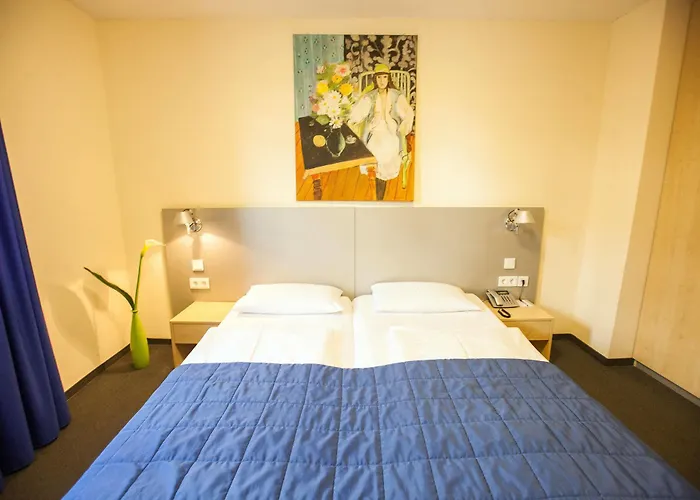 Otel Muenchner Hof - Frankfurt